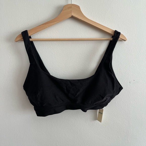 Black Ribbed Low Back Bikini Top - Picture 2 of 4